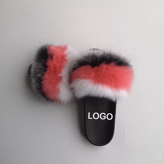 Мягкие уютные плюшевые тапочки оптом на заказ с пушистой меховой подкладкой и открытым носком.